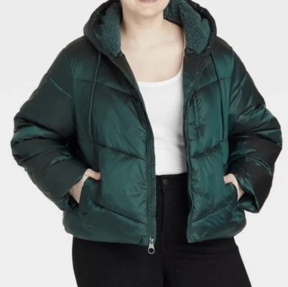 NWT ❄️ Women's Green Puffer Jacket - Picture 1 of 5